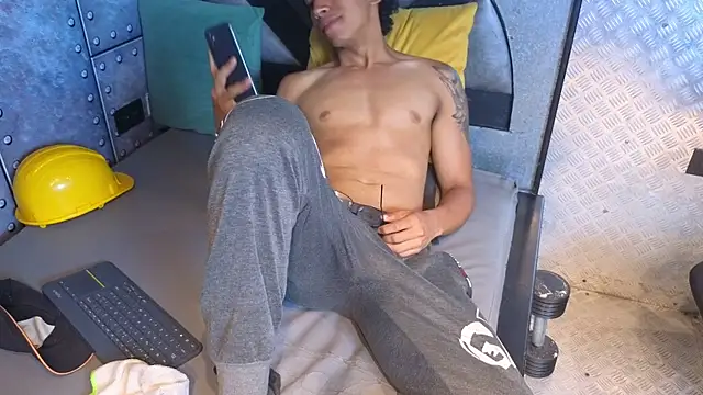 EnriqueBrook Live XXX-chat