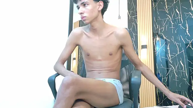 Chatroom XXX en direct de ValeriHot_1
