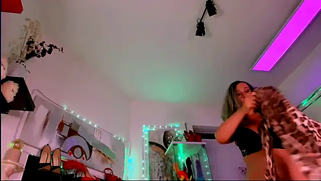 2bigass4_u Chat XXX live