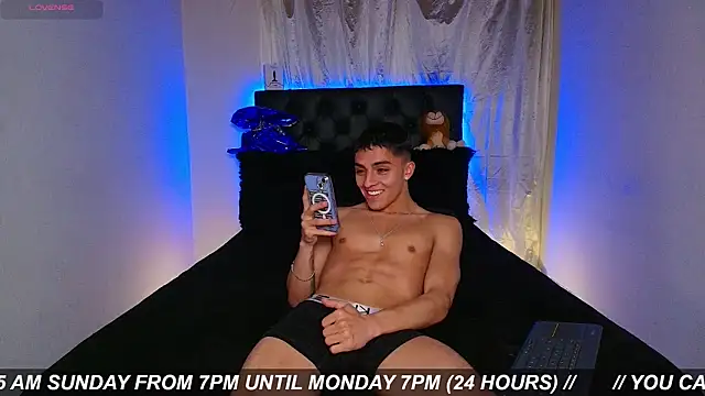 Chatroom XXX en direct de James1Leee
