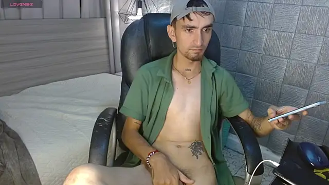 XXX chat uživo modela MykeCastle