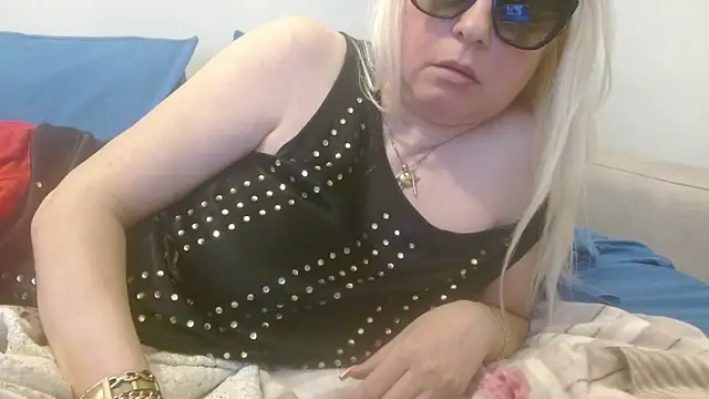martachatte's Live XXX Chat