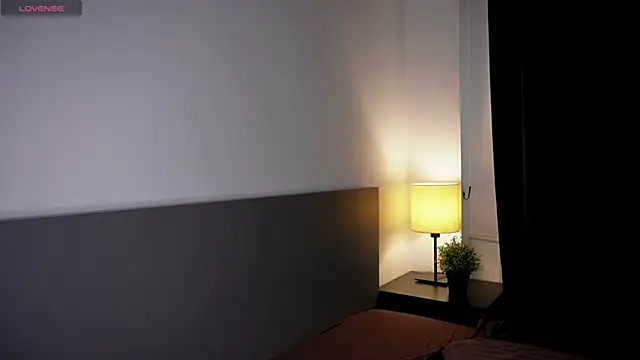 Chat XXX ao vivo de jasminee_rosee_