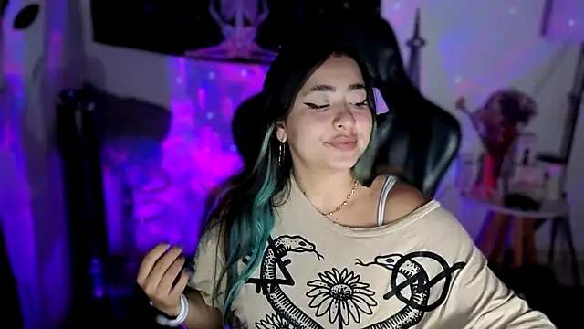 sweetcoralinee XXX чат на живо