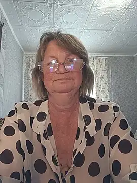 MilashkaCutie50's Live XXX Chat