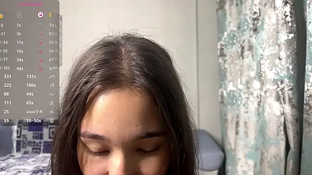 NichollePoqueのライブXXXチャット