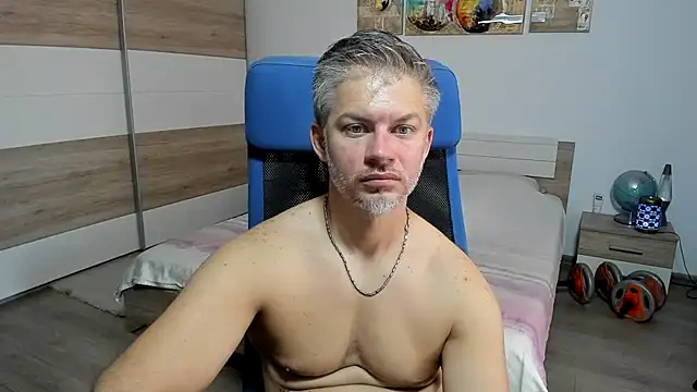 צ'אט XXX בשידור חי של RobbyShawz