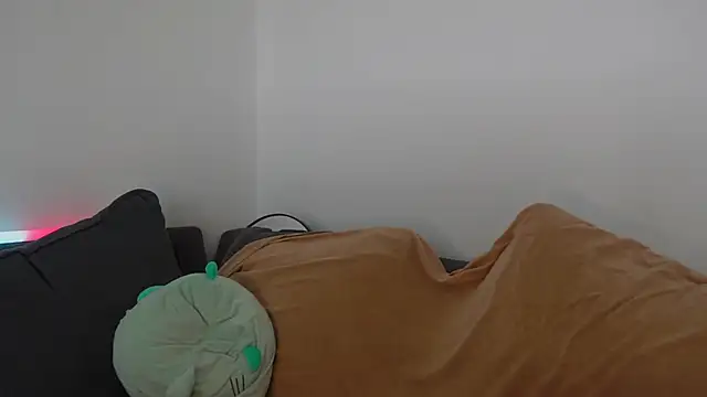 Živý XXX chat MiaRouge