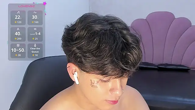alan_twink12 Adlı Modelin Canlı XXX Sohbeti