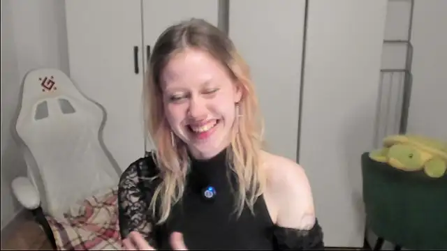 Czat XXX na żywo – Silly__Milly