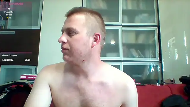 XXX chat uživo modela Matttthees