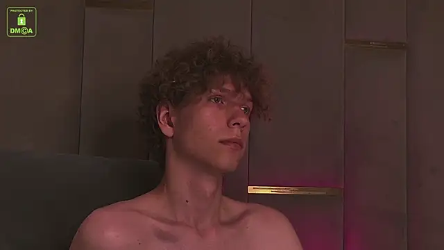 Онлайн чат XXX William_Curlis