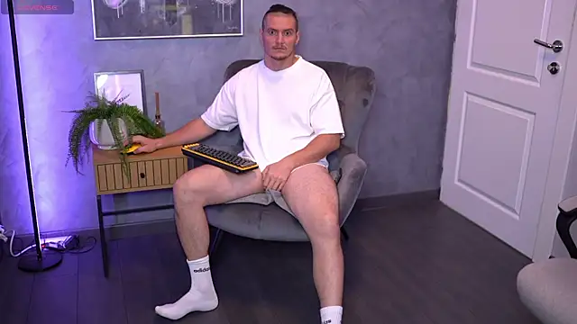 Alex_Wilde 即時 XXX 聊天