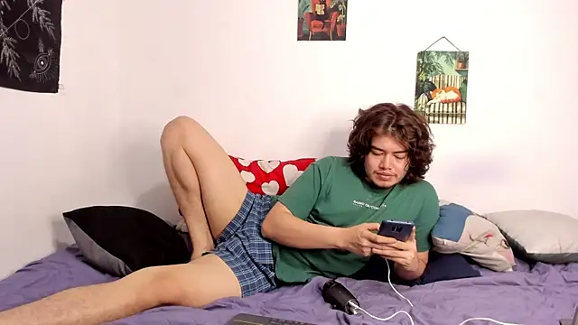 Chat +18 de hothoneychile ao vivo