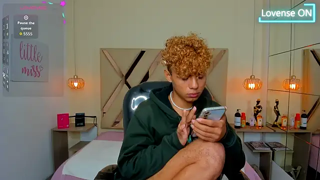 Anyelo_Twink ওয়েবক্যাম শো