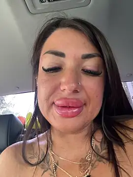 Chat XXX en directo de RuslanaXX