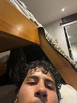 הופעת וובקאם של johnycash21