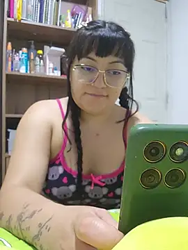 Louise_0105's Live XXX Chat