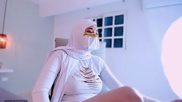 XXX chat uživo modela LittleNoor