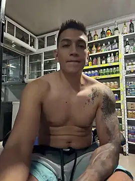 OliverWest04's Live XXX Chat