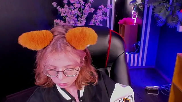FoxxyyPolly Live XXX-Chat