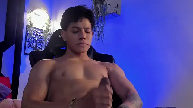 TonyPetrovjs Chat XXX live