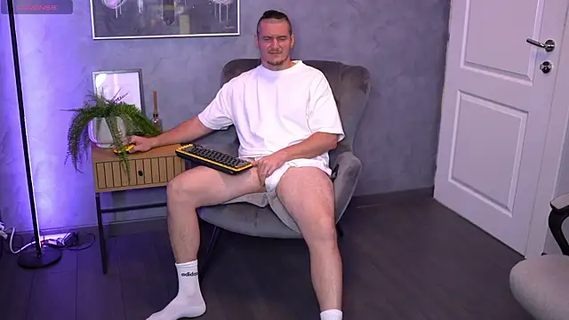 XXX chat uživo modela Alex_Wilde