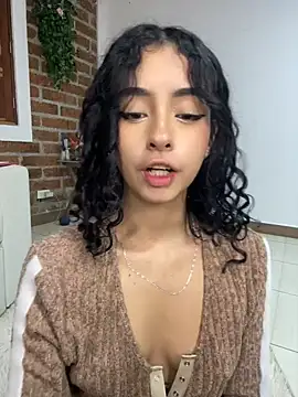 RosseMelody's Live XXX Chat