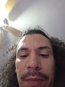 Mr_Handsome_69's Webcam Show