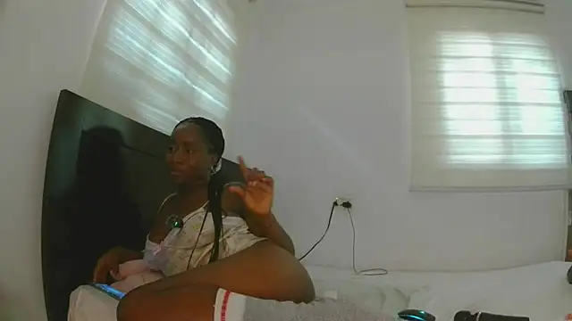 MISSMAYSROOM's Live XXX Chat