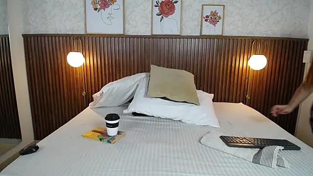 Živý XXX chat Ariana_Wayne