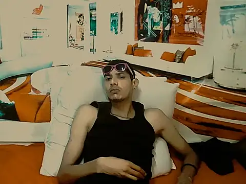 XXX chat uživo modela IndianSavageMale