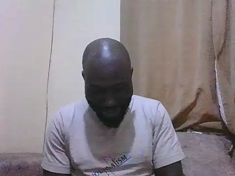 Chatroom XXX en direct de sripper9