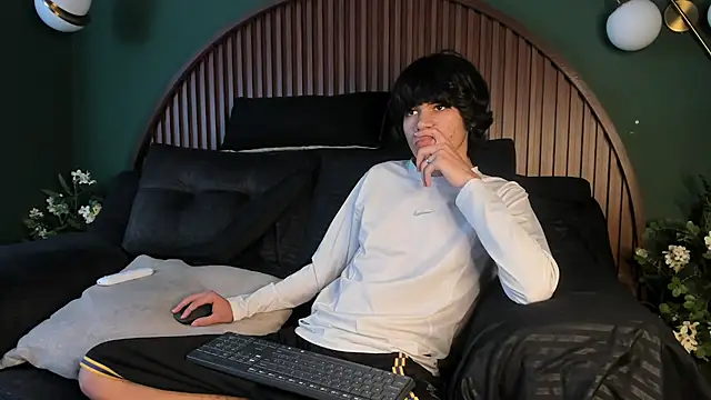 Czat XXX na żywo – Diamond_twink