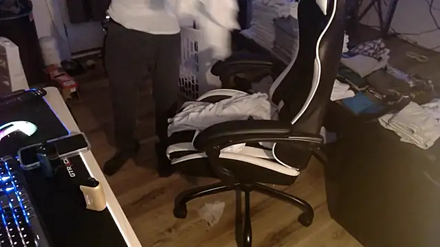 shotgun98 Live XXX Chat