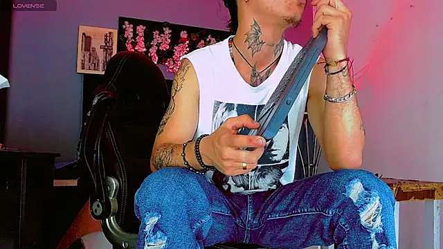 HannibalLester Live XXX-chat
