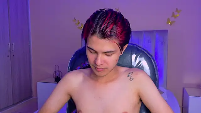 צ'אט XXX בשידור חי של Derek_Sinn