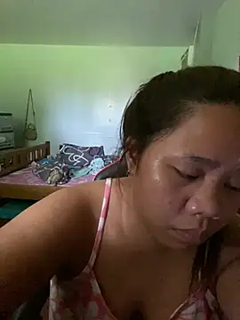 -CLARAMommy- élő XXX-chatje