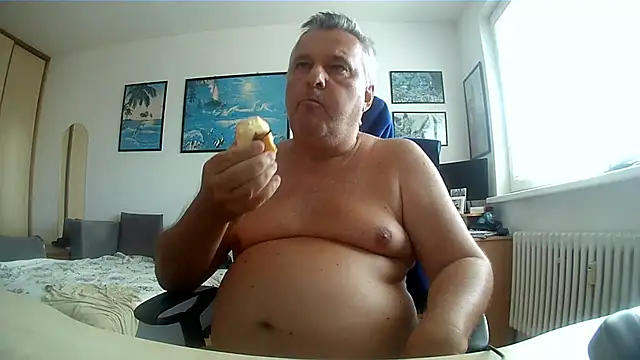 Robert_SK1's Live XXX Chat