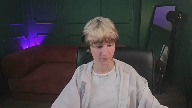 Senpai_Sins' Live XXX Chat