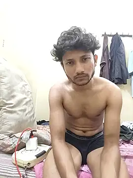 Indiandaddy11 Adlı Modelin Canlı XXX Sohbeti