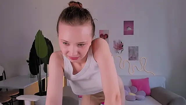 LittlePeach007 – Naživo XXX chat