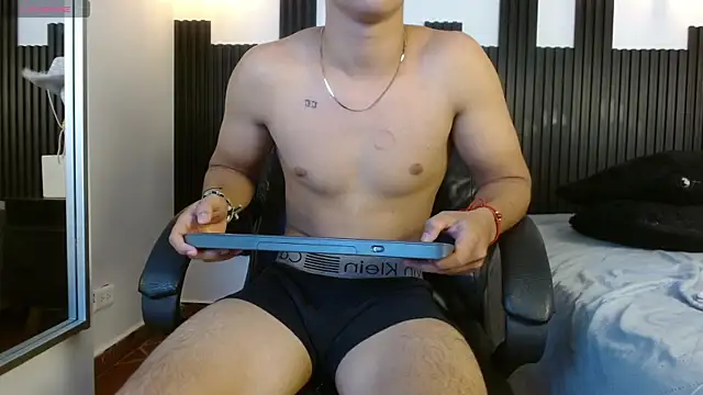 Chat XXX en directo de ren_storm