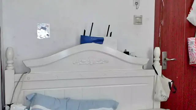 XXX chat uživo modela benly888
