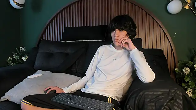 Diamond_twink 即時 XXX 聊天