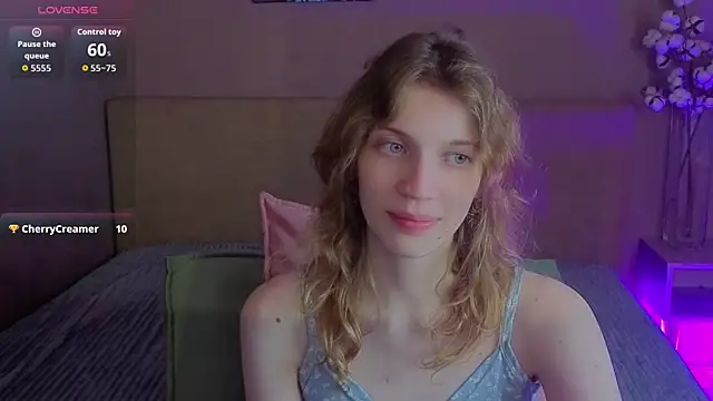 دردشة Emily_Cartex الجنسية المباشرة