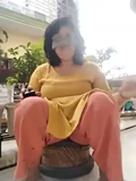 RICHA_BHABHI23's Live XXX Chat