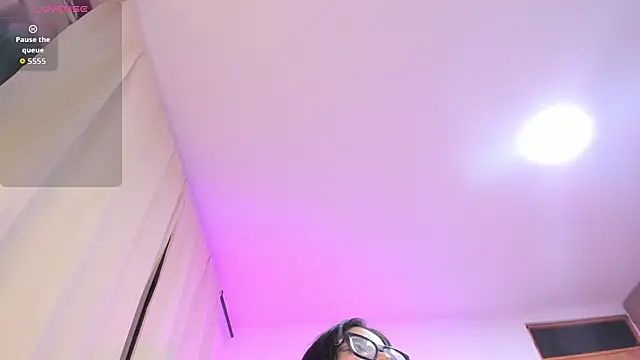 XXX chat uživo modela Kylie2211