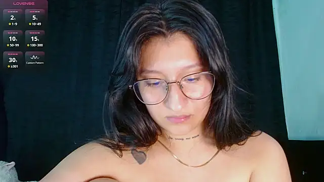 EVAH_LEE_ Chat XXX in diretta