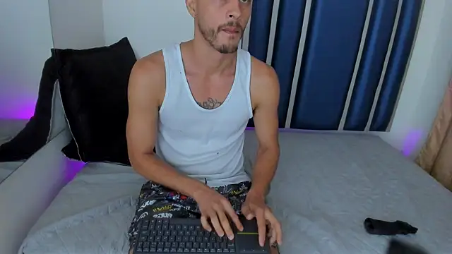 Chat +18 de Damiam_23 ao vivo